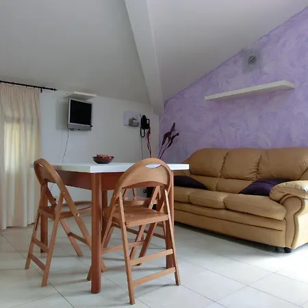 Piccolo Sas Di Picchi Amelia & Co Apartment *