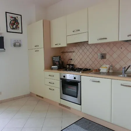 Piccolo Sas Di Picchi Amelia & Co Apartment Rome