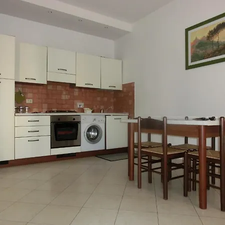 Apartment Piccolo Sas Di Picchi Amelia & Co Rome